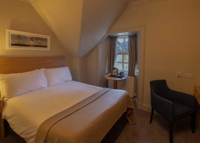 The Tarbet Hotel